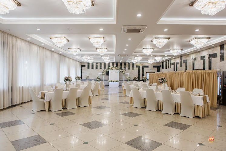 Основной зал в «Арслан» фотография №8