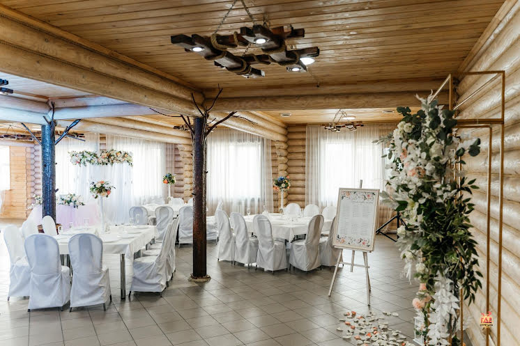 Большой банкетный зал в «Гремячево» фотография №9