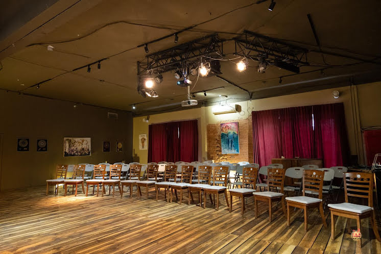 Большой зал в «Арт-Пространство «Артист»» фотография №12