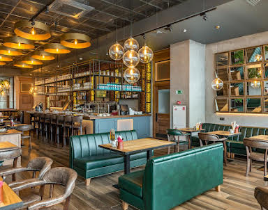 Новый год в КОЛБАСОФФ на Кировоградской