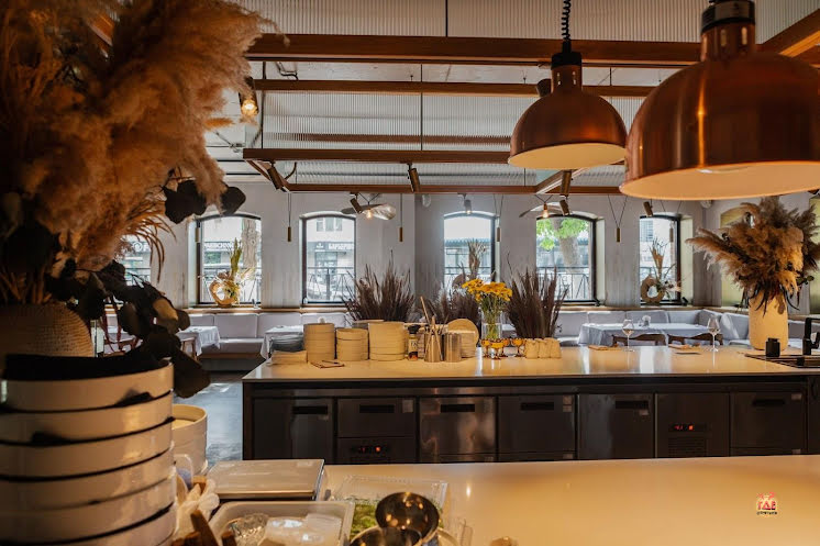 Зал "1 этаж"  в «Птицы» фотография №1