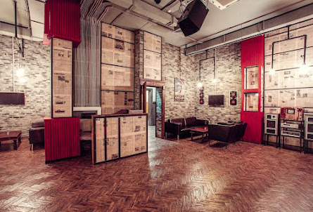 Караоке-зал в Маленький домик