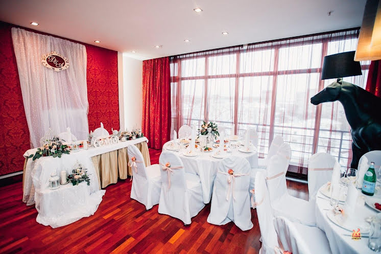 Номер Люкс Cherman в «MEAT&MORE» фотография №5