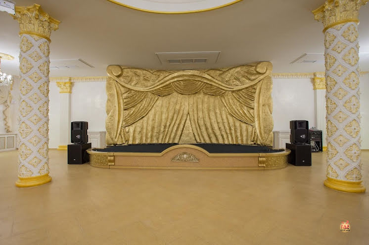 Золотой зал  в «Весенний дворец» фотография №10