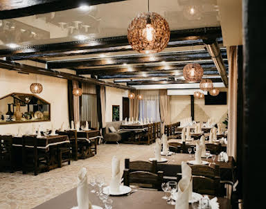  ресторан Гарни