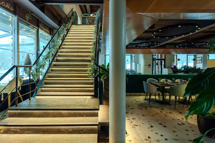 Зал 2 этажа  в «Шато Манави на Профсоюзной» фотография №18