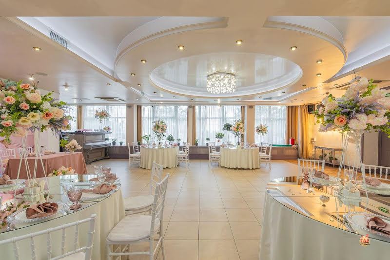 Liris Hall на Российском проспекте фотография №10