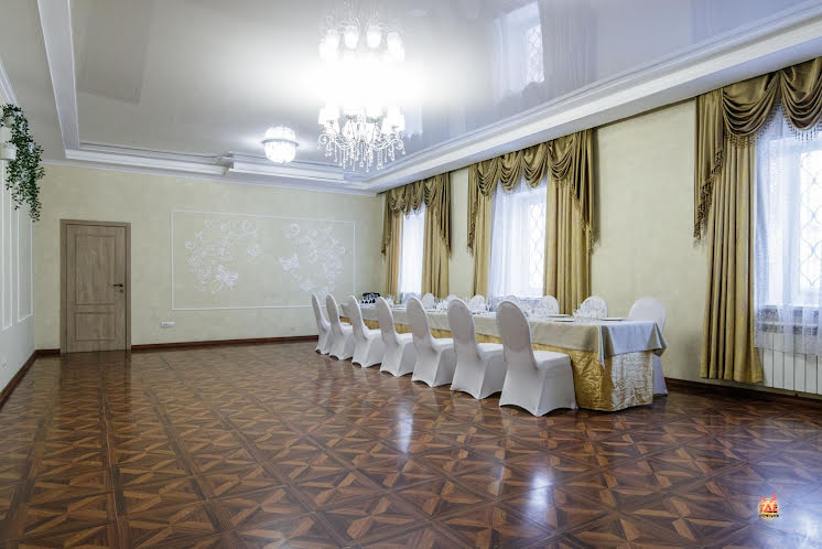 Зал «Золотой» в «Сибирская трапеза» фотография №8