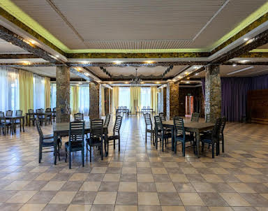  ресторан Очаровательная полянка