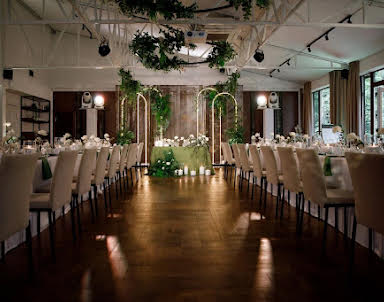  ресторан Времена года в Зеленом городе