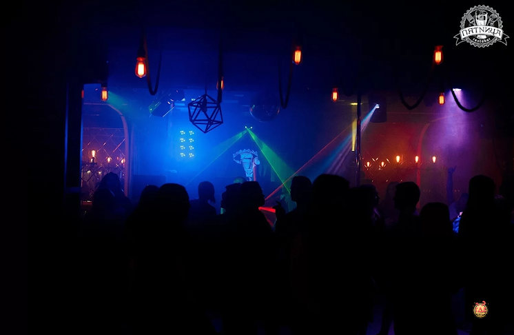 Основной зал в «Артист» фотография №15