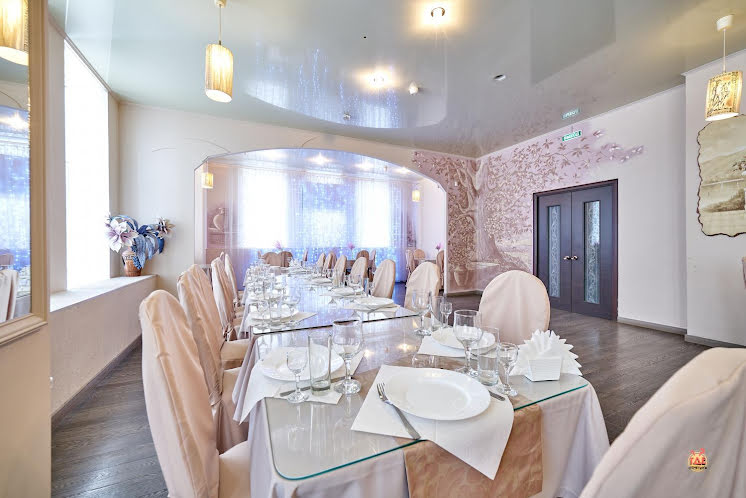 Основной зал в «Публика» фотография №13