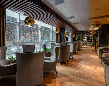 Выпускной в Атмосфера