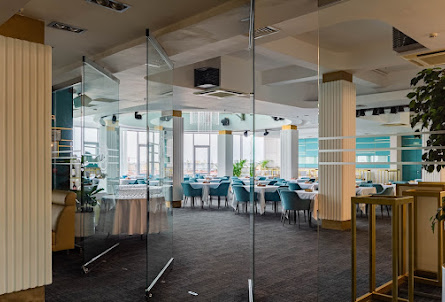 Зал «Панорамный» в Зал «Голубая гостиная»