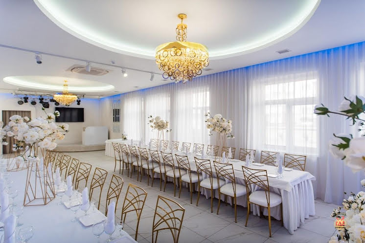 Зал на 65 человек  в «Астория» фотография №17