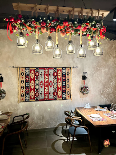 Основной зал в «Менуа» фотография №11