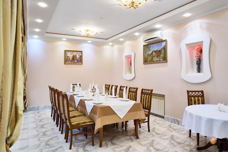 Большой зал в «Замок дружбы» фотография №16