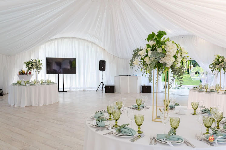 Шатёр на Воздушном театре в «Усадьба Кусково» фотография №12