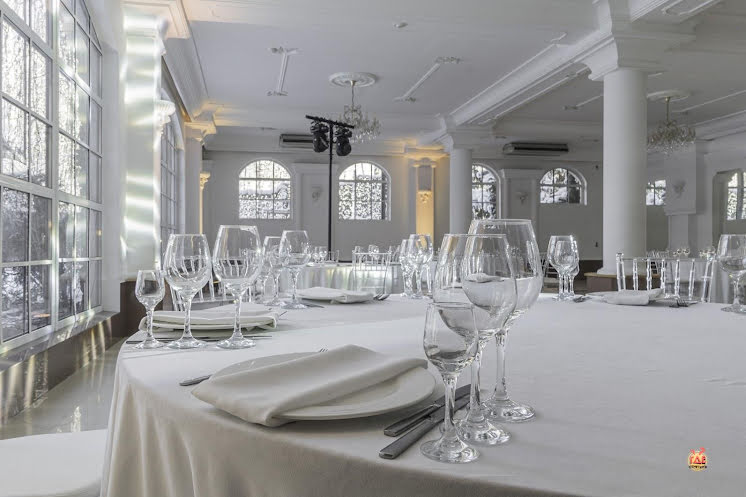  Царский зал в «Мир у Озера» фотография №3