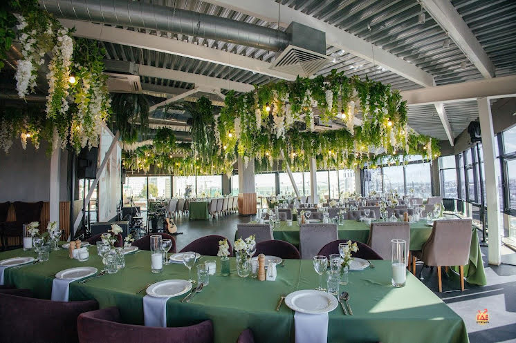 Основной зал в «SKY8 Terrace&Grill» фотография №19
