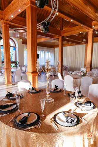 Основной зал в «Красный кабачок» фотография №1