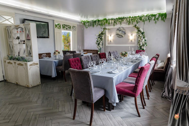 Основной зал в «Вилла» фотография №6