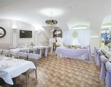  ресторан VILLA  ASTON