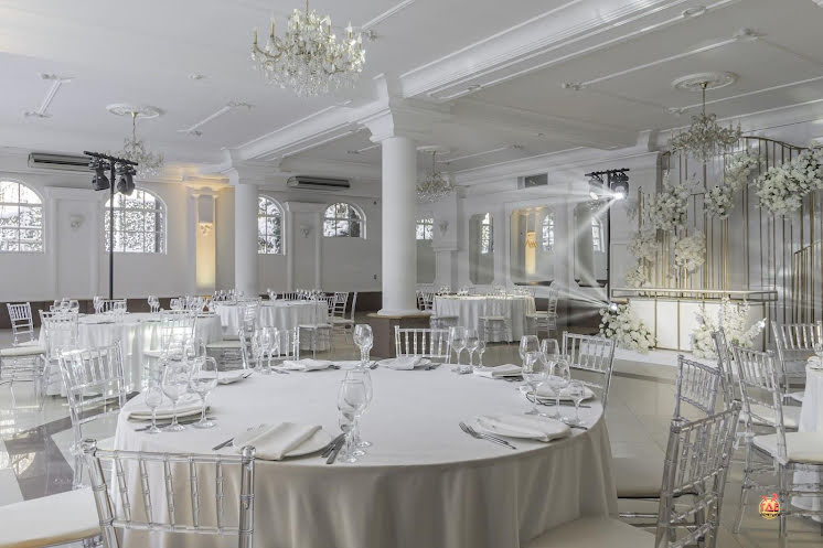  Царский зал в «Мир у Озера» фотография №4