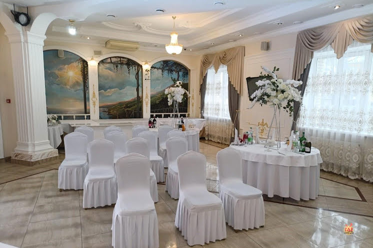 Основной зал  в «Сайран» фотография №8