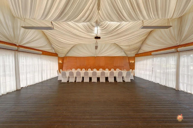 Малый банкетный шатер в «Белая лошадь» фотография №5