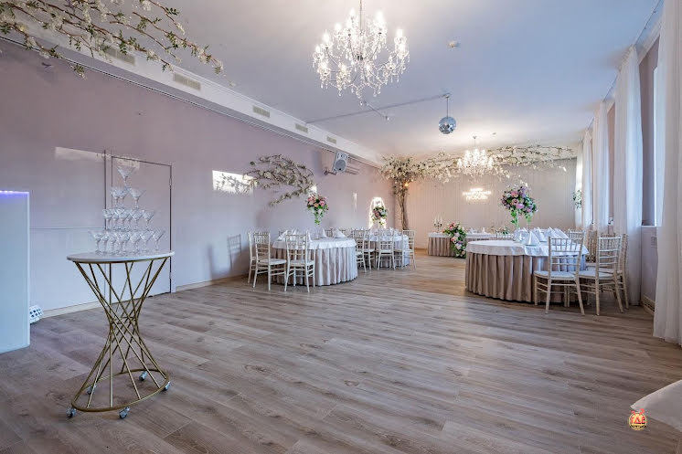 Основной зал в «"Provence" / "Прованс"» фотография №4