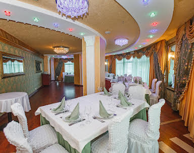  ресторан AZIMUT Отель Ярославль