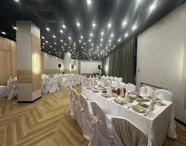  ресторан Амакс Сафар