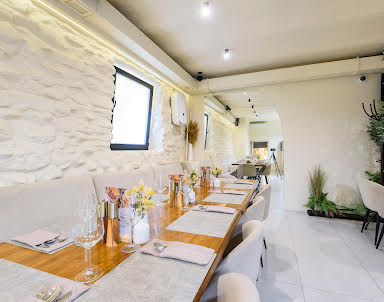  ресторан Sandal Lounge