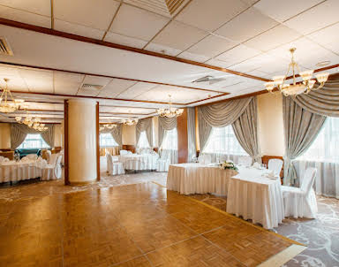  ресторан Сафмар Аврора Люкс