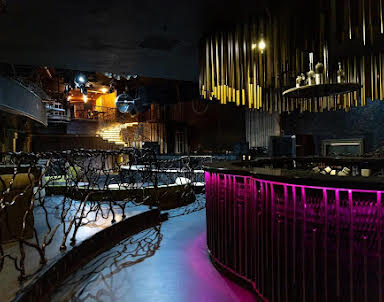 Свадьба в Легенда