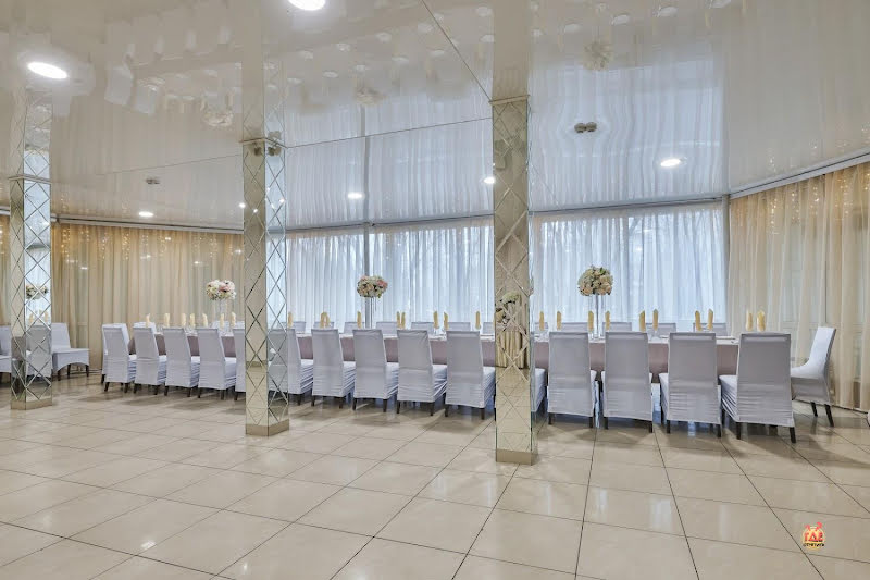 Белая стрекоза фотография № 1