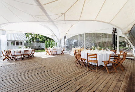 Локация "Шатер" в Локация "Дом + Пирс" 