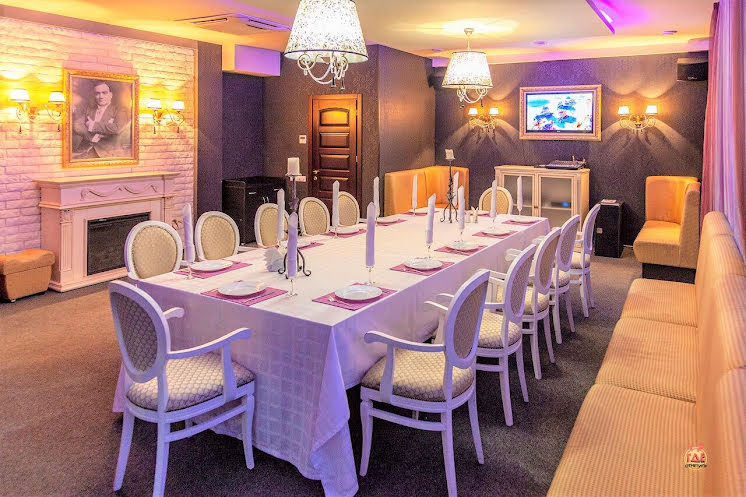 VIP-зал «Стеклянный» в «NewsPub» фотография №1