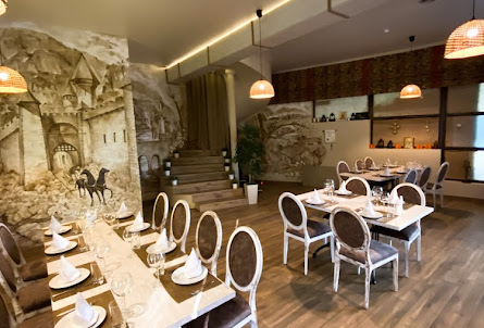 Основной зал в Закрытая веранда