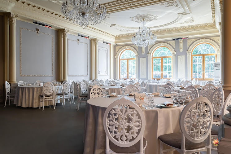 Основной зал  в «Александровский парк» фотография №1