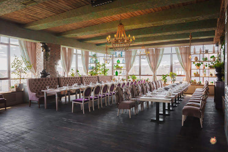 Большой зал  в «Шашлычный мир на Западном» фотография №1