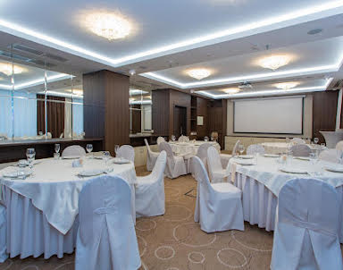  ресторан Рамада