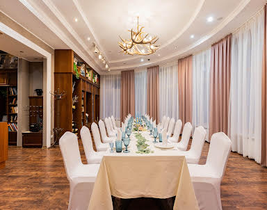  ресторан Особняк в парке Сосновка