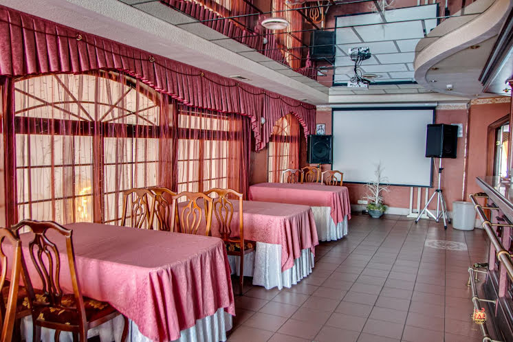 Зал «Траттория» в «Россия» фотография №3