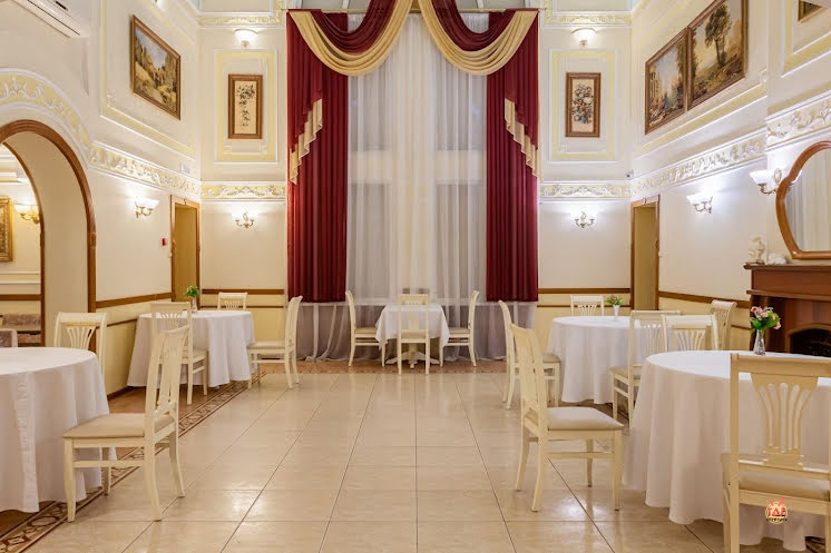 Малый зал в «Версаль» фотография №5