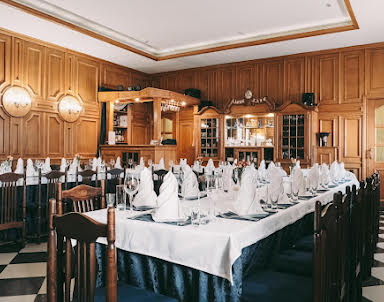  ресторан Алекс Хаус