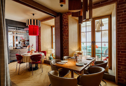 Основной зал в Веранда