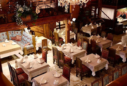 Основной зал в Малый зал