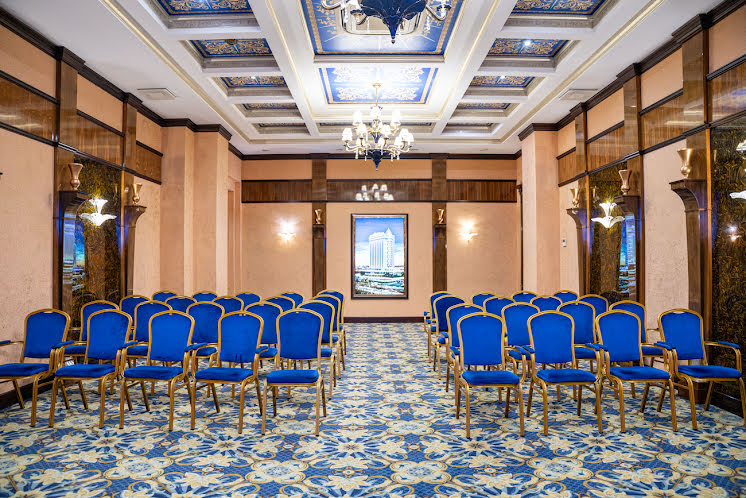 Конференц-зал «Дипломат» в «Гранд Отель «Видгоф»» фотография № 1